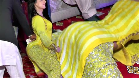 New Hot Desi Nanga <b>Mujra</b> 2016 On Pakistani Wedding. . Mujra naga